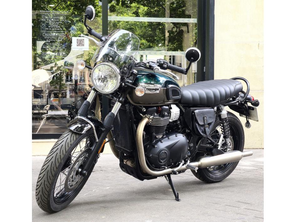 TRIUMPH BONNEVILLE T100 900