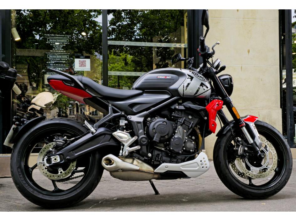 TRIUMPH TRIDENT 660
