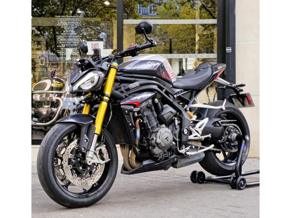 TRIUMPH SPEED TRIPLE 1200 RS