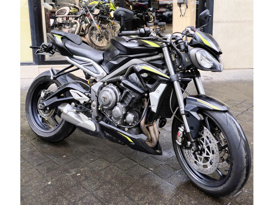TRIUMPH STREET TRIPLE 765 RS