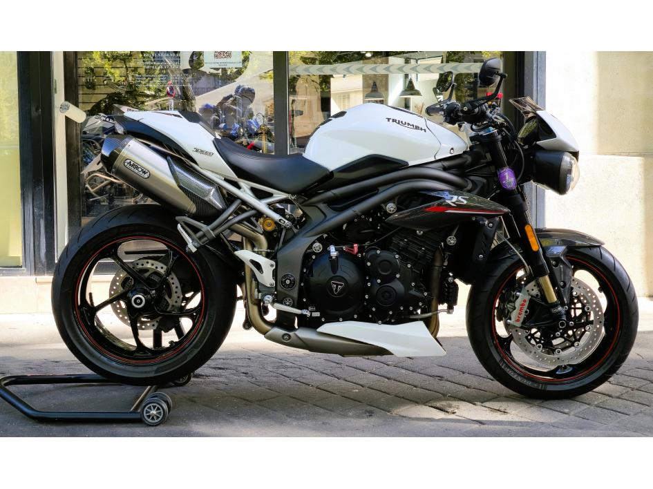 TRIUMPH SPEED TRIPLE 1050 RS