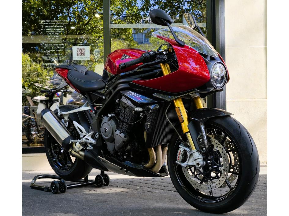 TRIUMPH SPEED TRIPLE 1200 RR